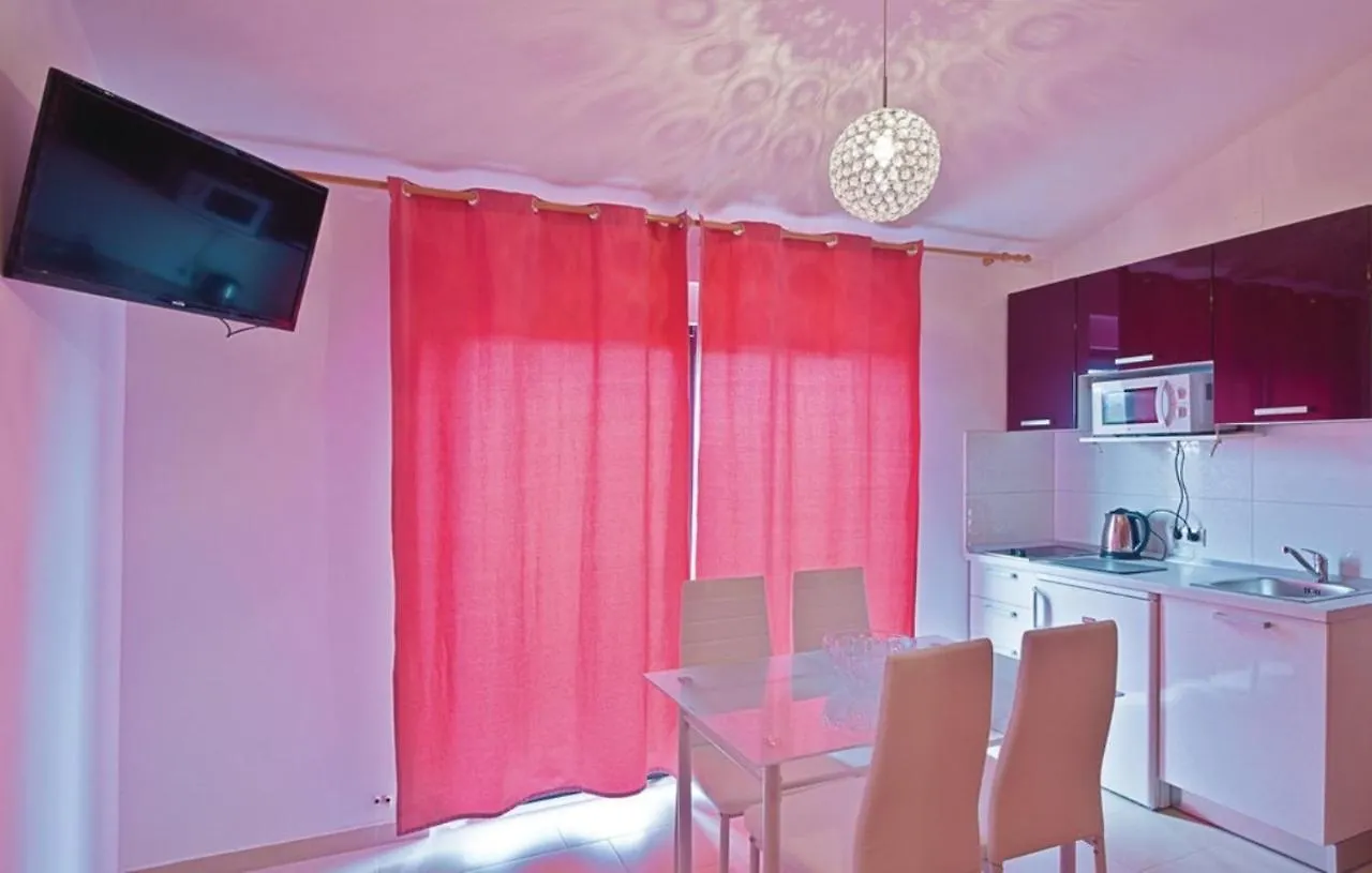 Apartments Svjetlana Pula